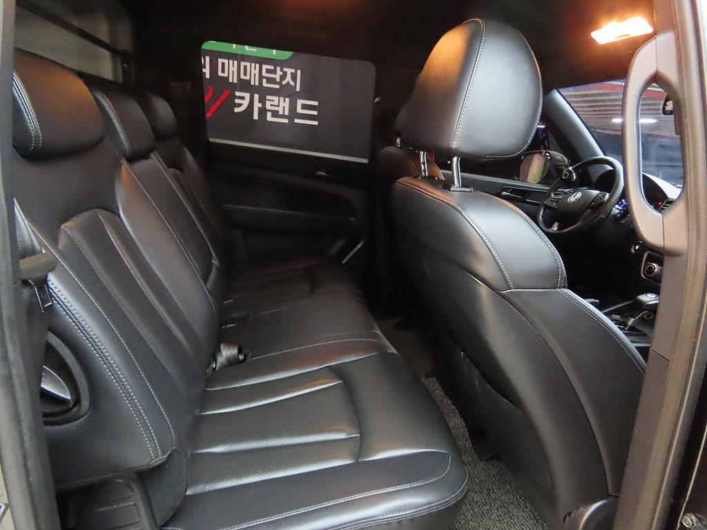 Ssangyong Rexton - Vista 8