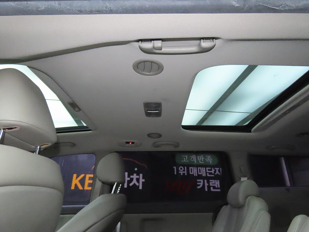 KIA Carnival 2017 Negro - Importación desde Corea - HF Imports Iquique - Foto 13