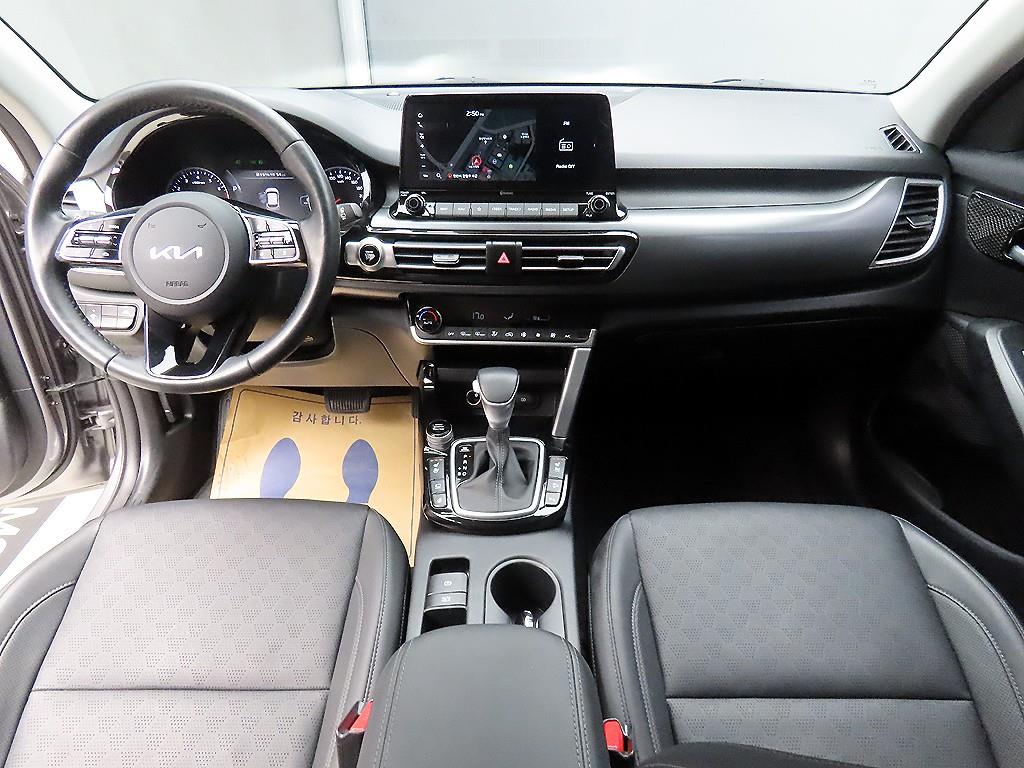 KIA Seltos - Vista 7