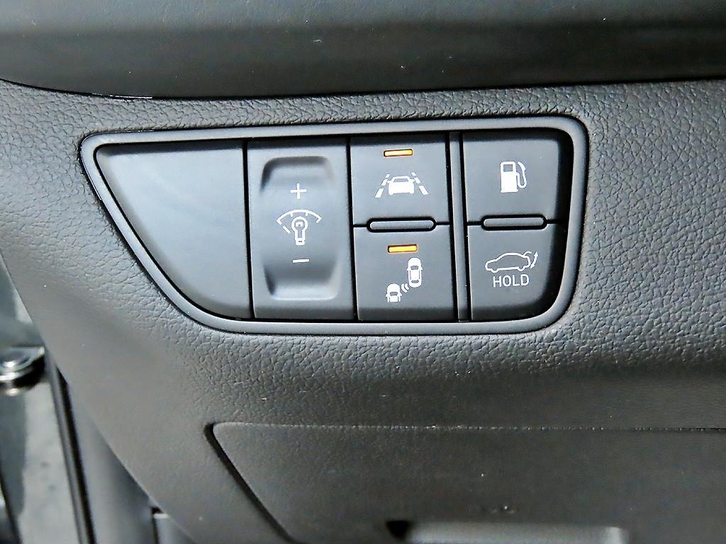 Genesis G70 - Vista 12