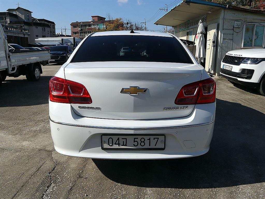 Chevrolet Cruise - Vista 4