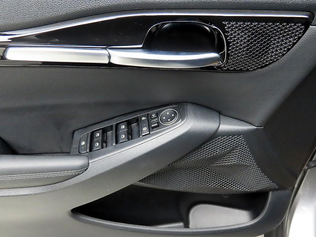 KIA Seltos - Vista 11