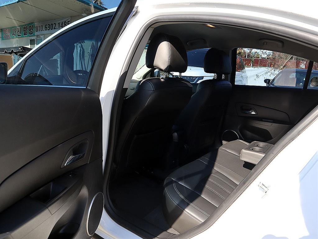 Chevrolet Cruise - Vista 7