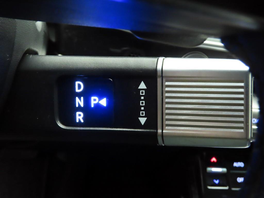 HYUNDAI Grandeur - Vista 10