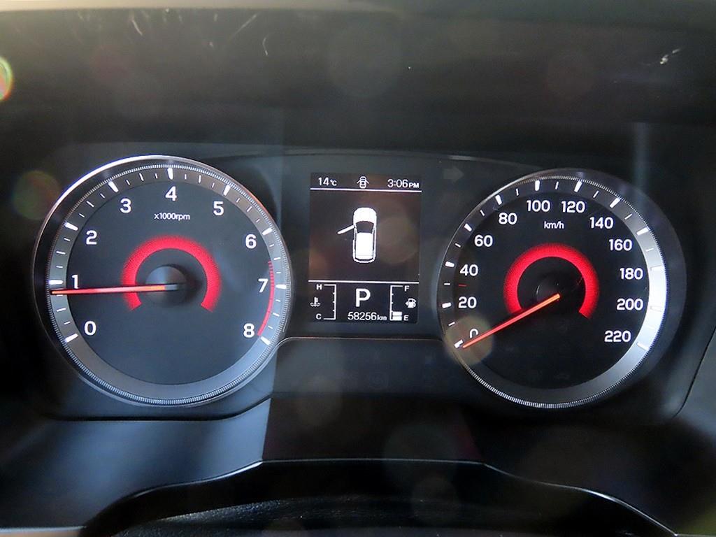 Ssangyong Tivoli - Vista 8