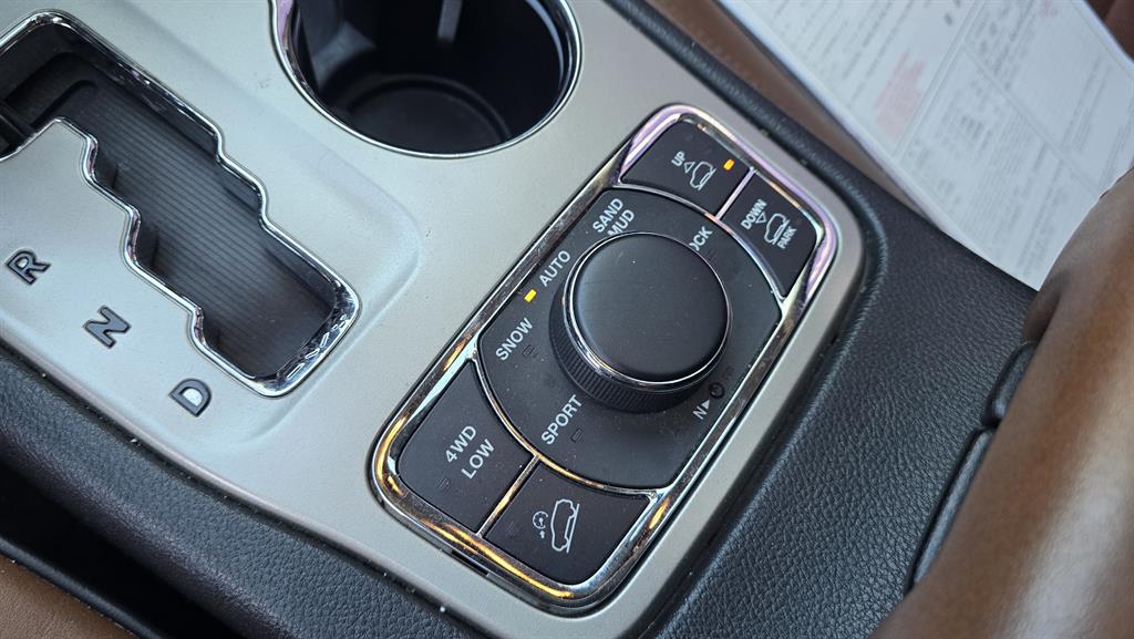 Jeep Cherokee - Vista 5