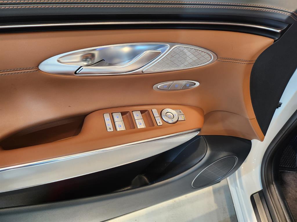 Genesis GV70 2024 Blanco - Importación desde Corea - HF Imports Iquique - Foto 13