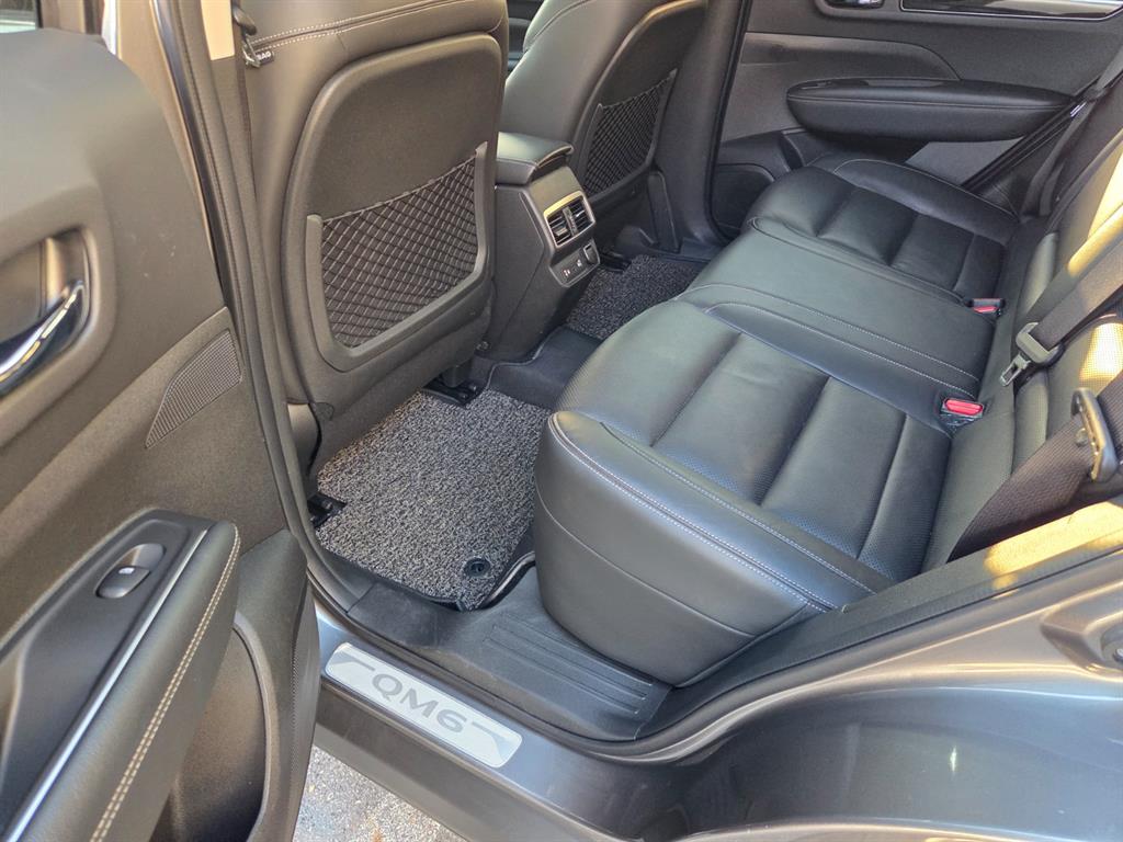 SAMSUNG QM6 - Vista 9