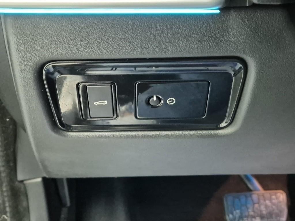 Jaguar XE 2016 Negro - Importación desde Corea - HF Imports Iquique - Foto 17