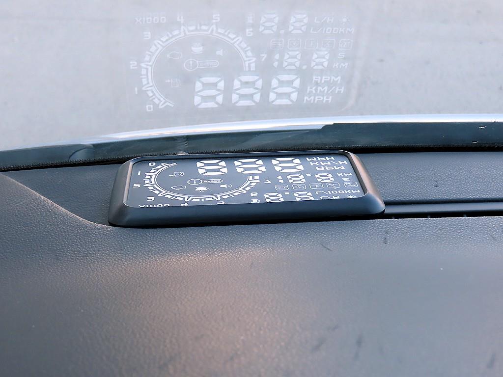 HYUNDAI Starex - Vista 10