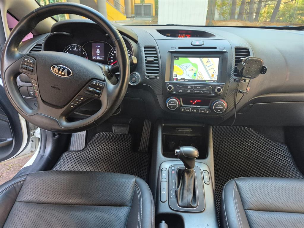 KIA K3 - Vista 7
