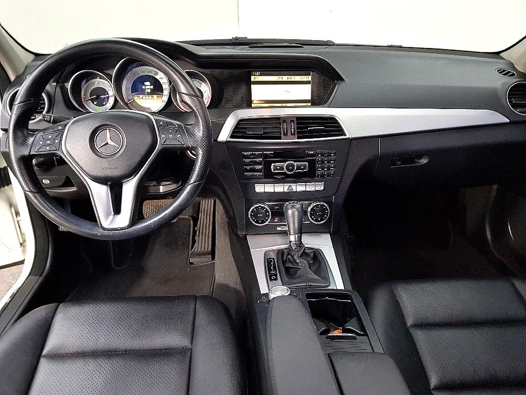 Mercedes Benz C Class - Vista 5