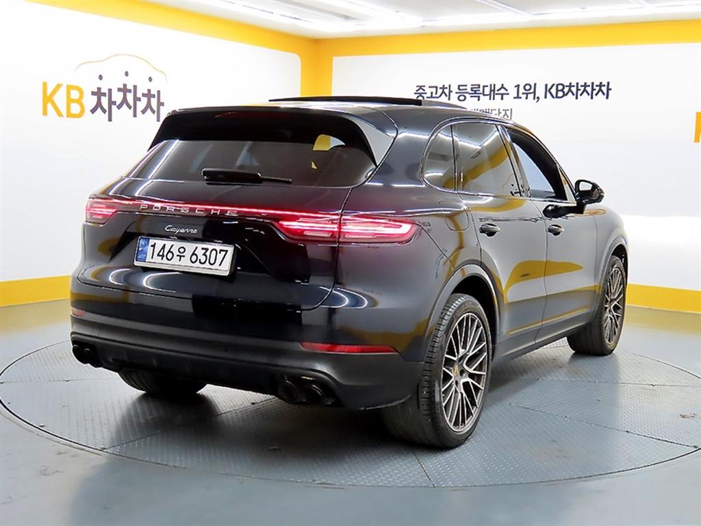 Porsche Cayenne - Vista 4