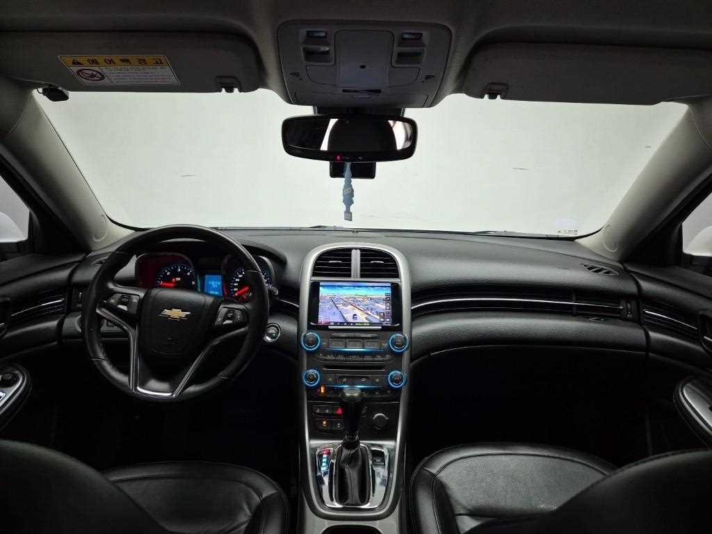 Chevrolet Malibu - Vista 7