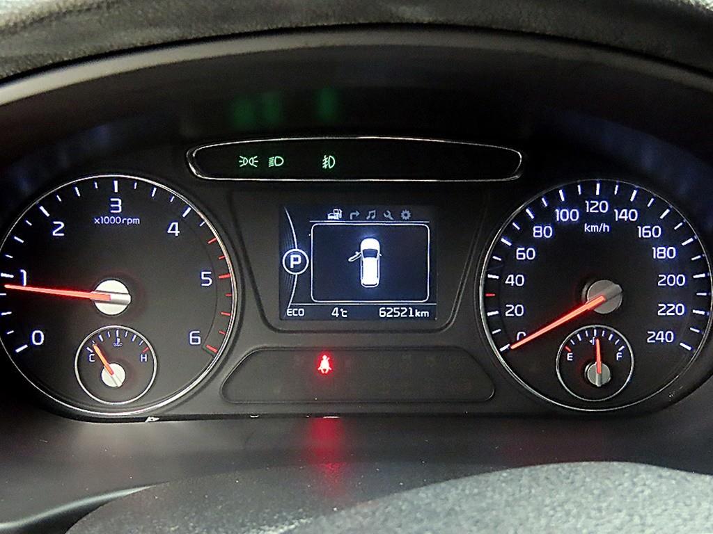 KIA Sorento - Vista 8