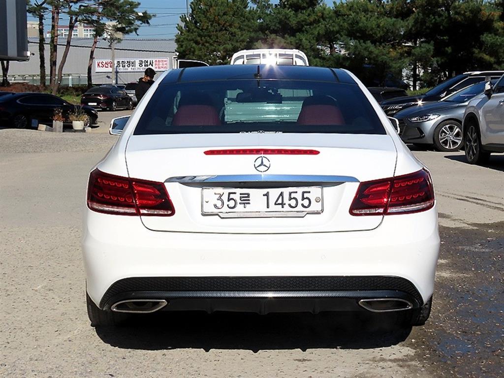 Mercedes Benz E class - Vista 9