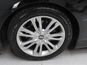 HYUNDAI Genesis - Vista 10