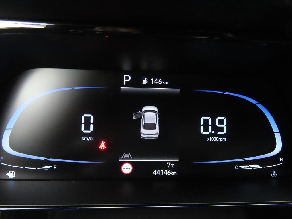 HYUNDAI Avante - Vista 12