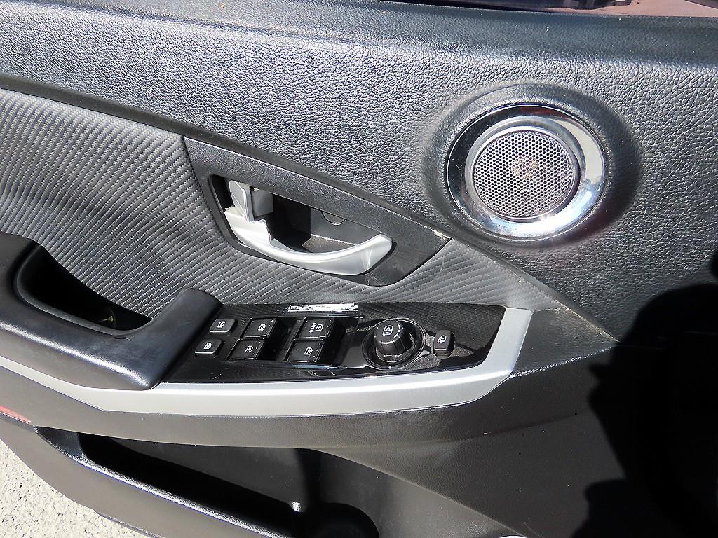 Ssangyong Korando - Vista 11