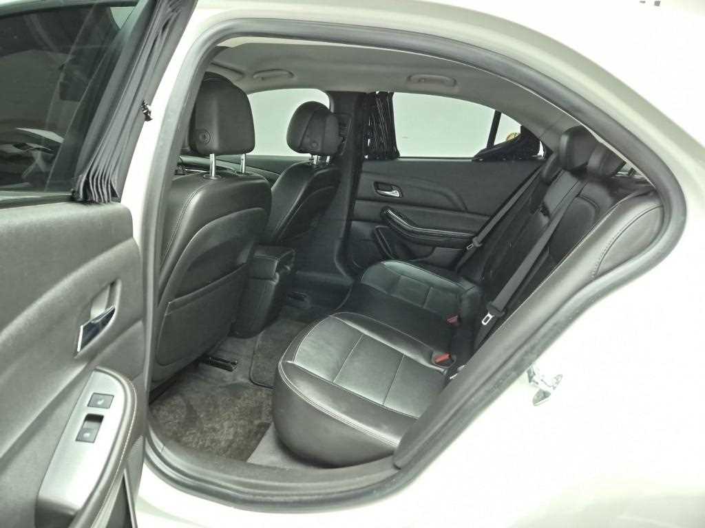 Chevrolet Malibu - Vista 12