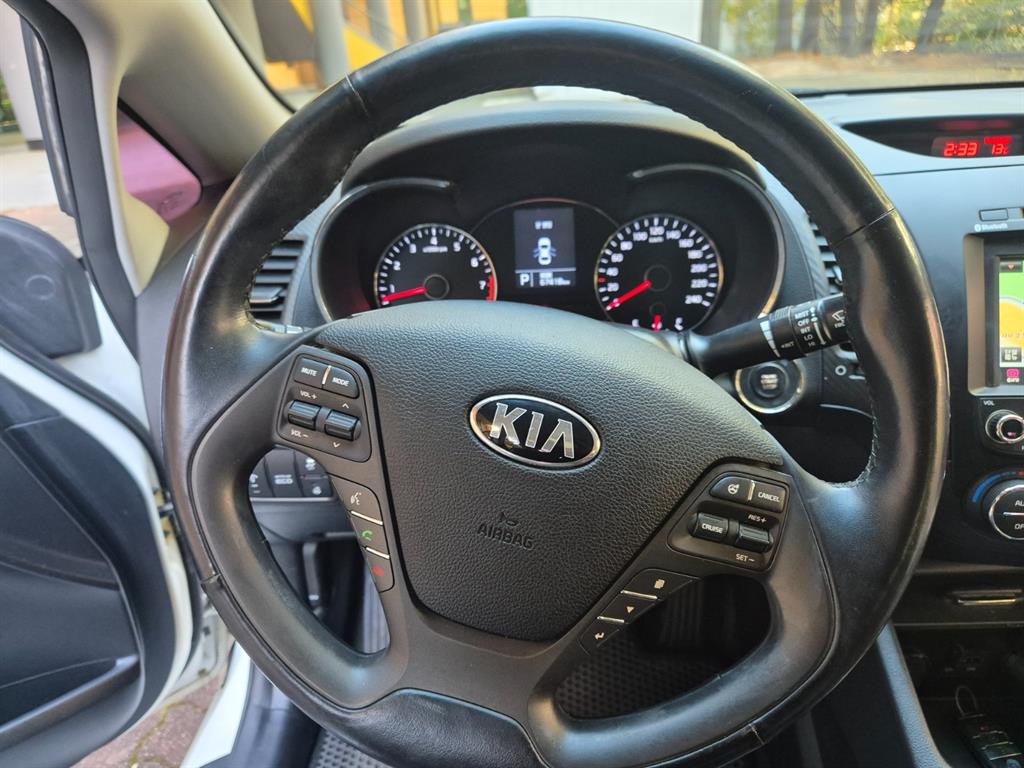 KIA K3 2014 Blanco - Importación desde Corea - HF Imports Iquique - Foto 13