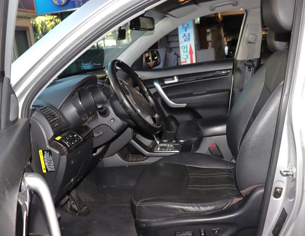 KIA Sorento 2012 Gris - Importación desde Corea - HF Imports Iquique - Foto 9