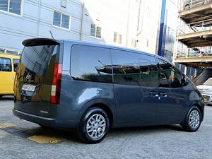 HYUNDAI Staria - Vista 8