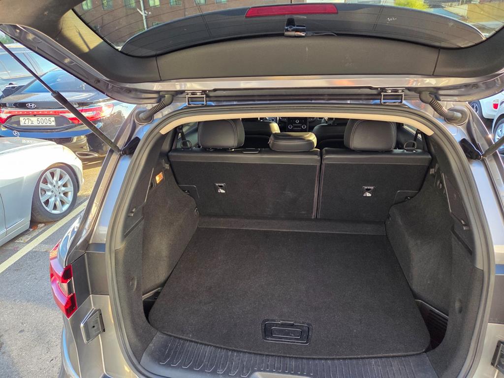 SAMSUNG QM6 - Vista 8