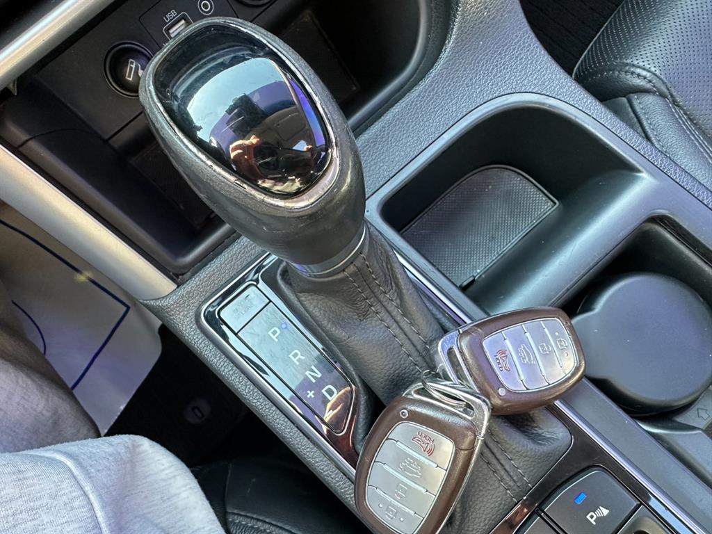 HYUNDAI Sonata - Vista 8