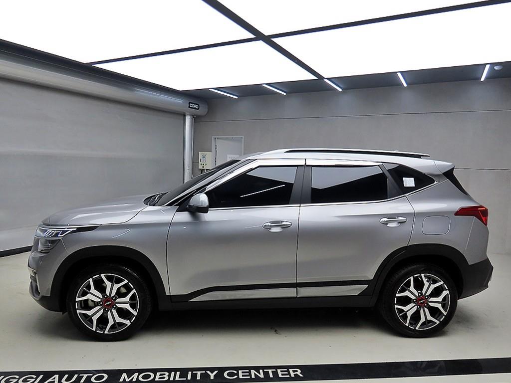 KIA Seltos - Vista 4