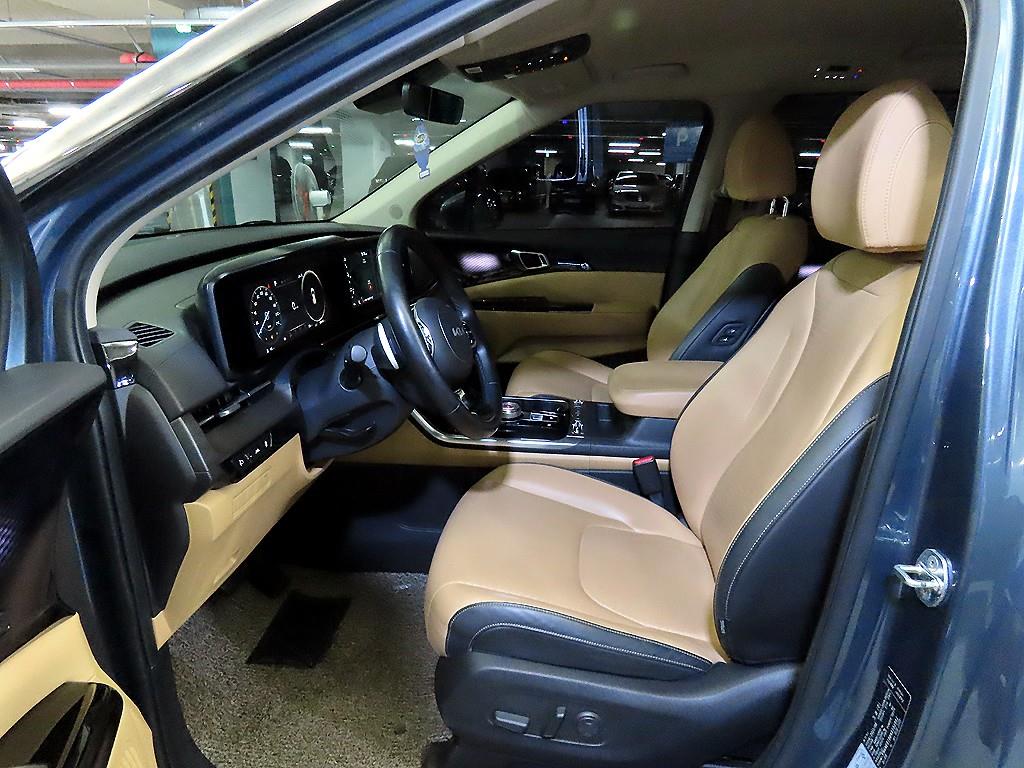 KIA Carnival - Vista 6