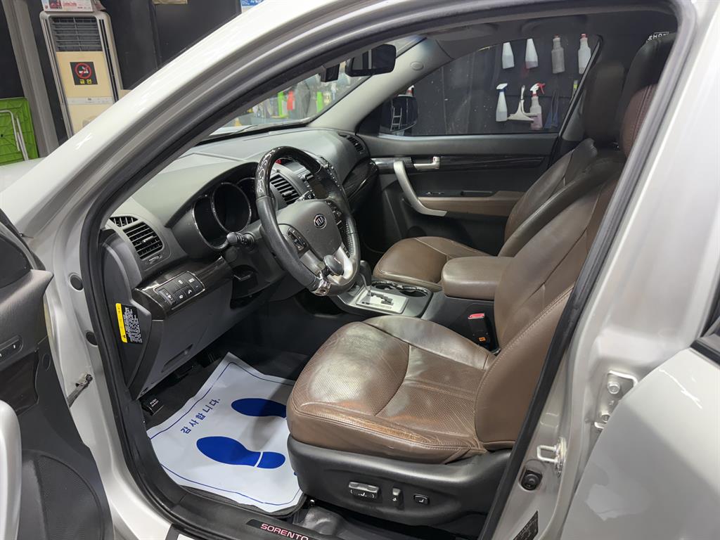 KIA Sorento - Vista 7