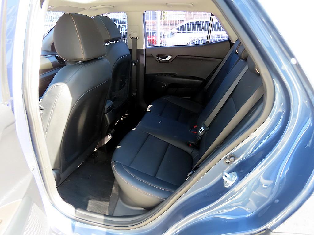 KIA Stonic - Vista 6