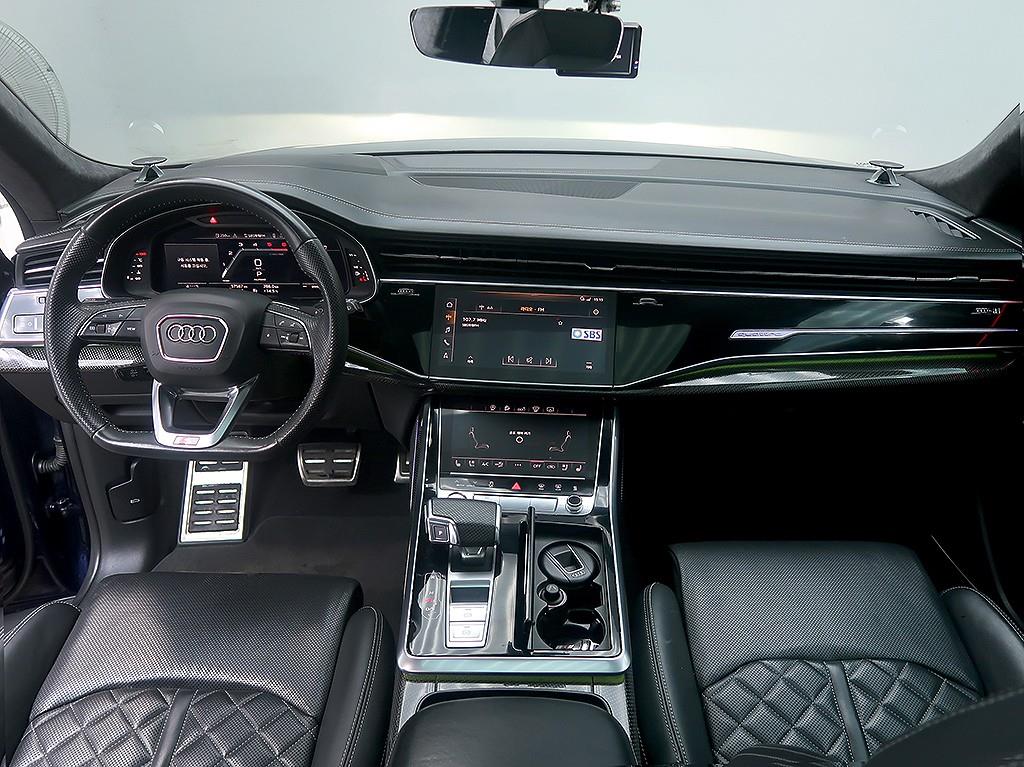 Audi SQ8 - Vista 9