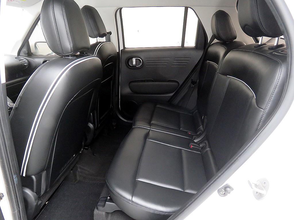 HYUNDAI Casper - Vista 8