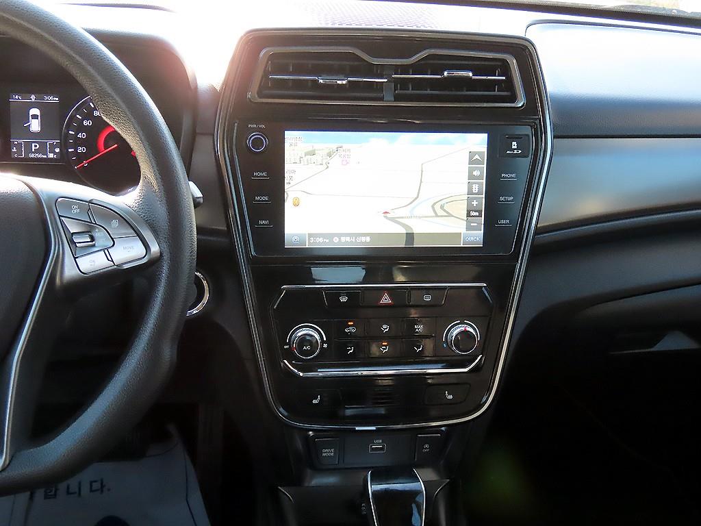 Ssangyong Tivoli - Vista 10