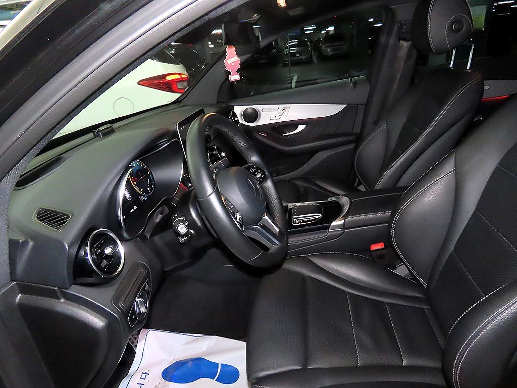 Mercedes Benz GLC Class - Vista 6