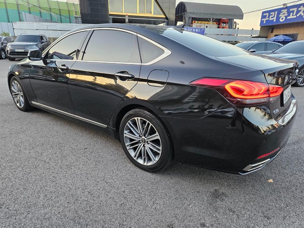 Genesis G80 - Vista 6