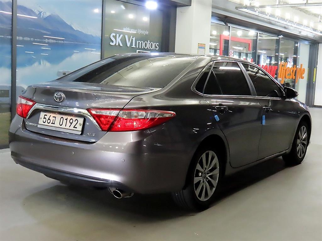 Toyota Camry - Vista 4