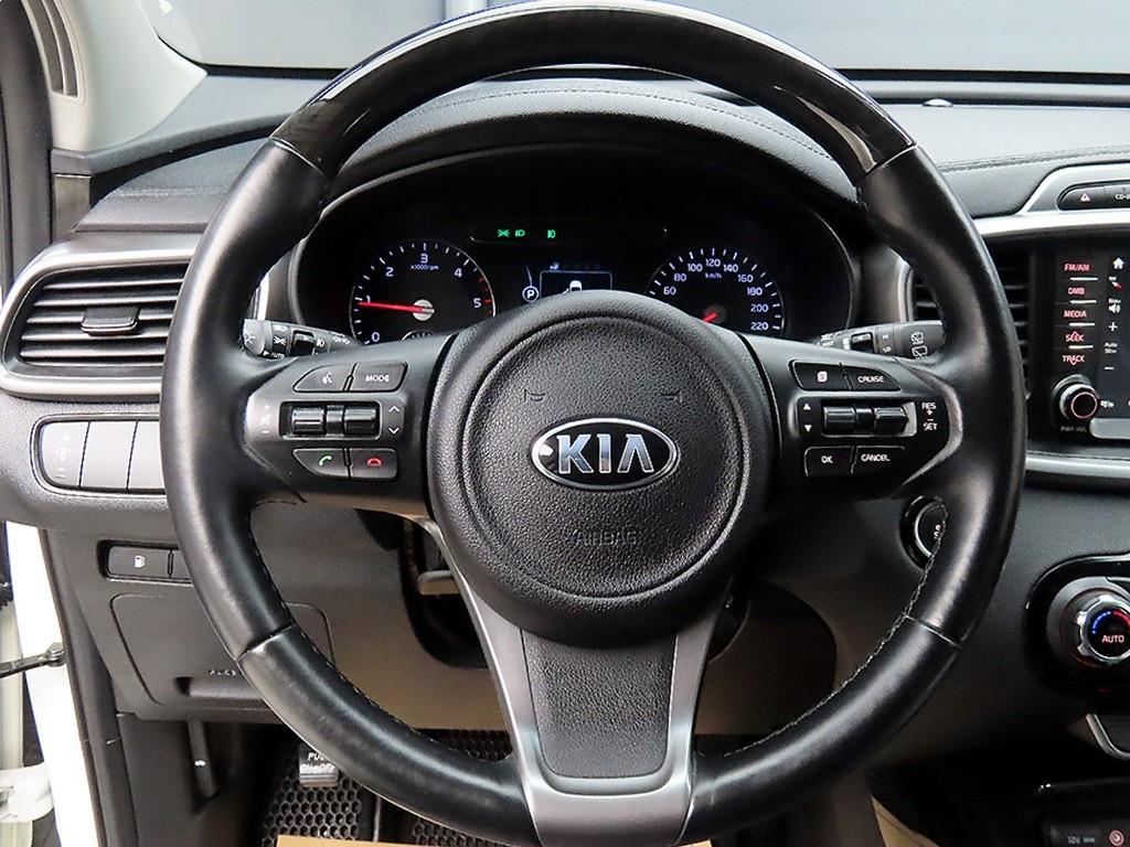 KIA Sorento - Vista 9