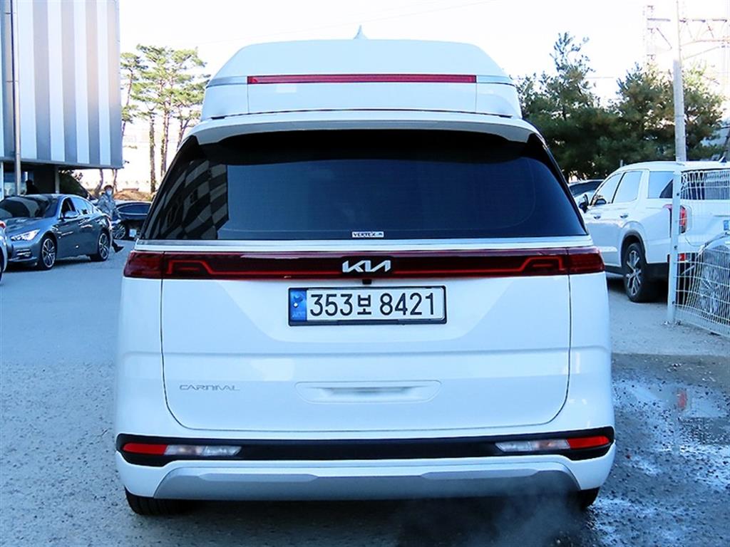 KIA Carnival - Vista 4