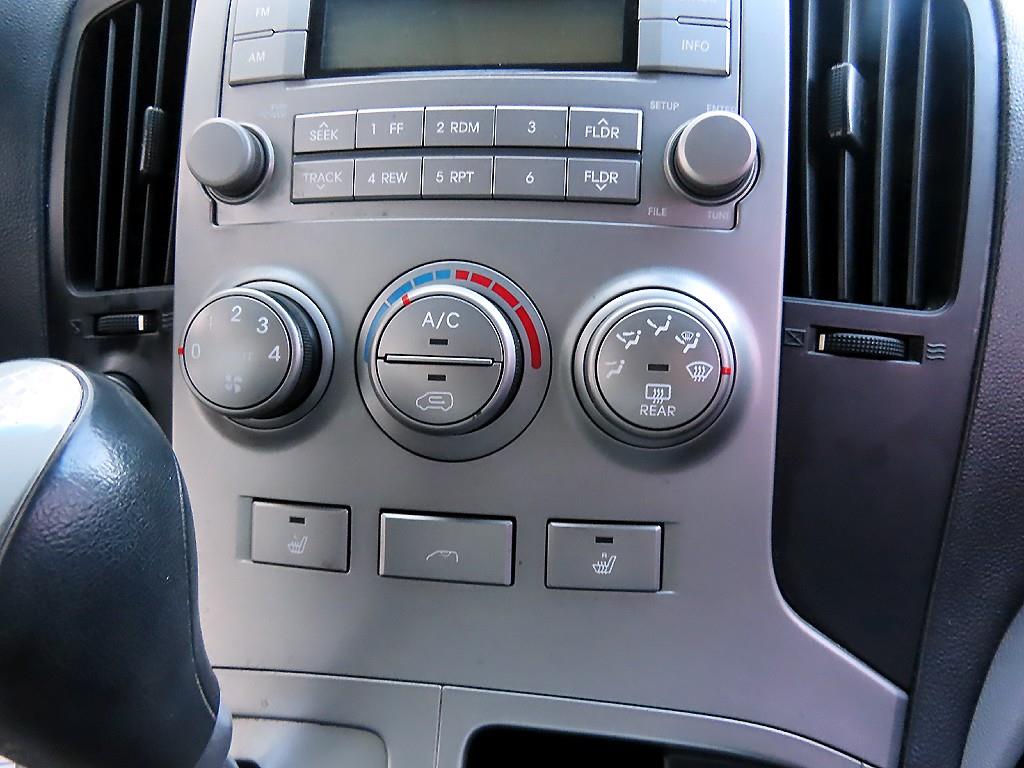 HYUNDAI Starex 2012 Gris - Importación desde Corea - HF Imports Iquique - Foto 13