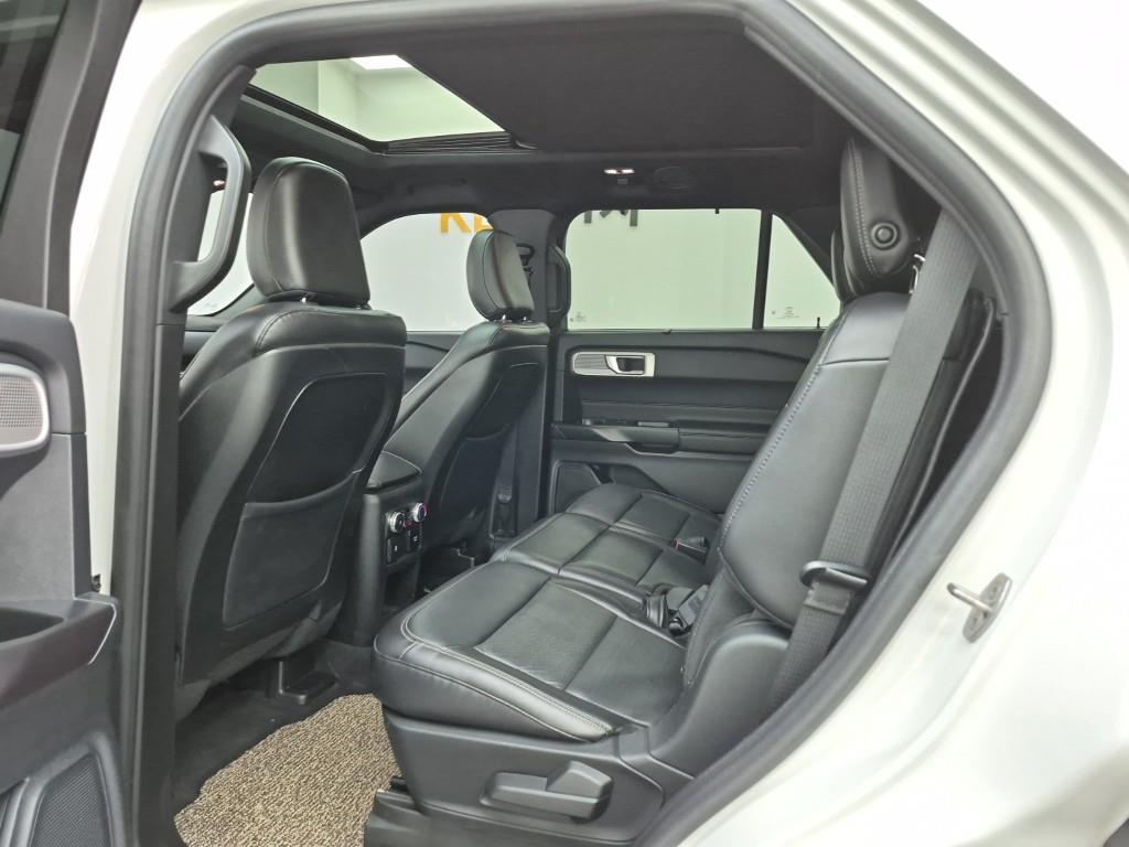 Ford Explorer - Vista 12