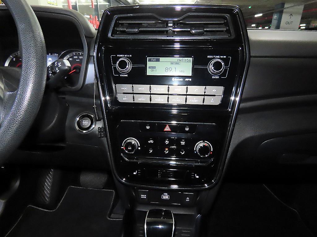 Ssangyong Tivoli - Vista 11