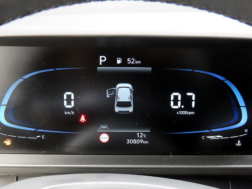 HYUNDAI Casper - Vista 8