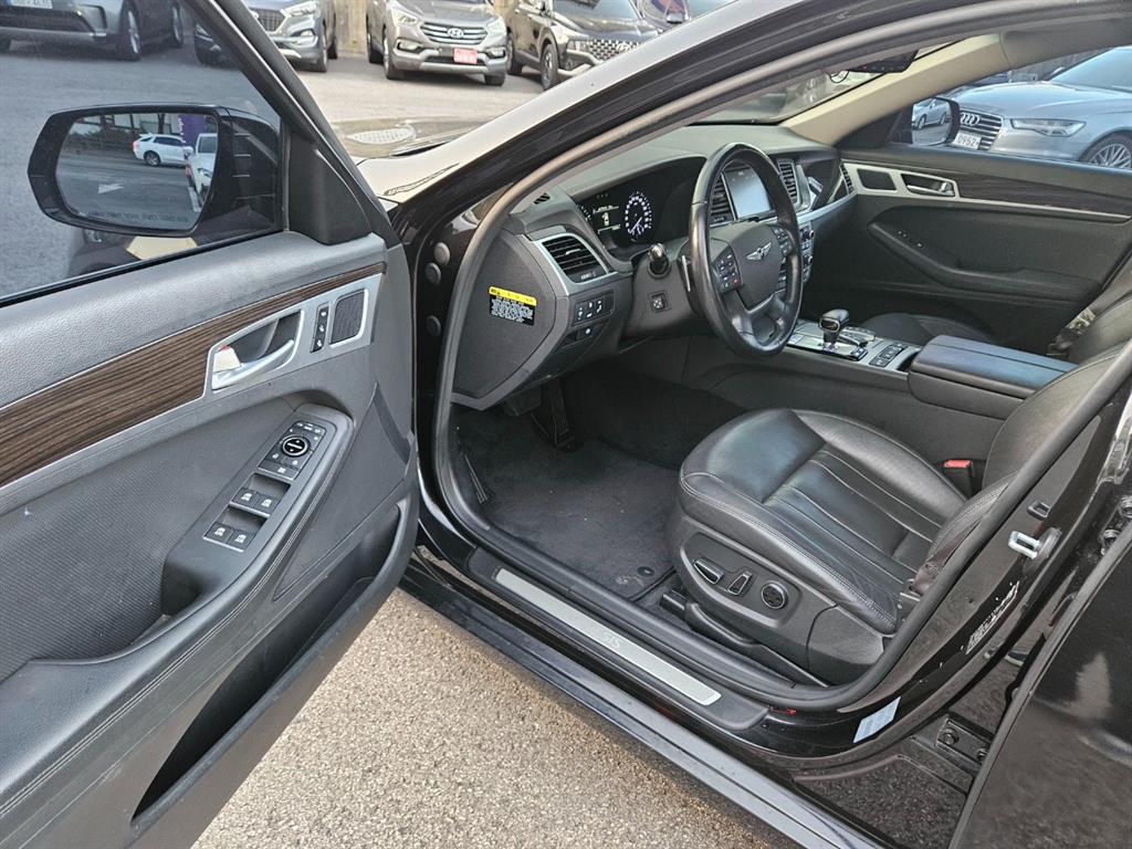 Genesis G80 - Vista 7