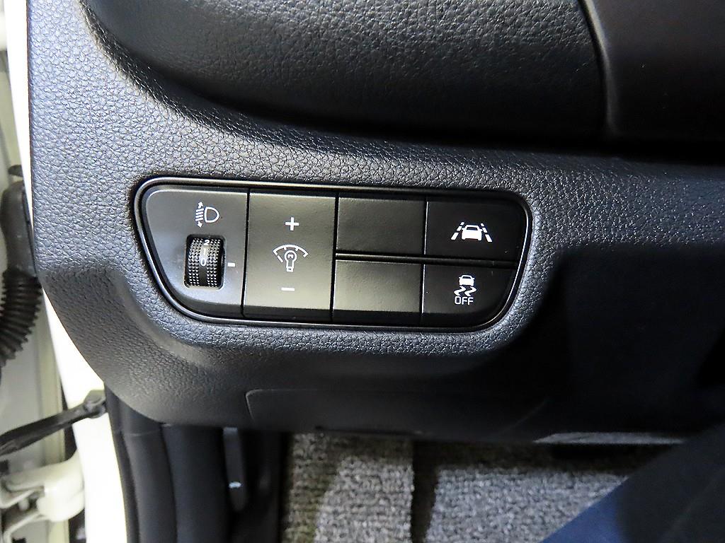 KIA Seltos 2022 Blanco - Importación desde Corea - HF Imports Iquique - Foto 13