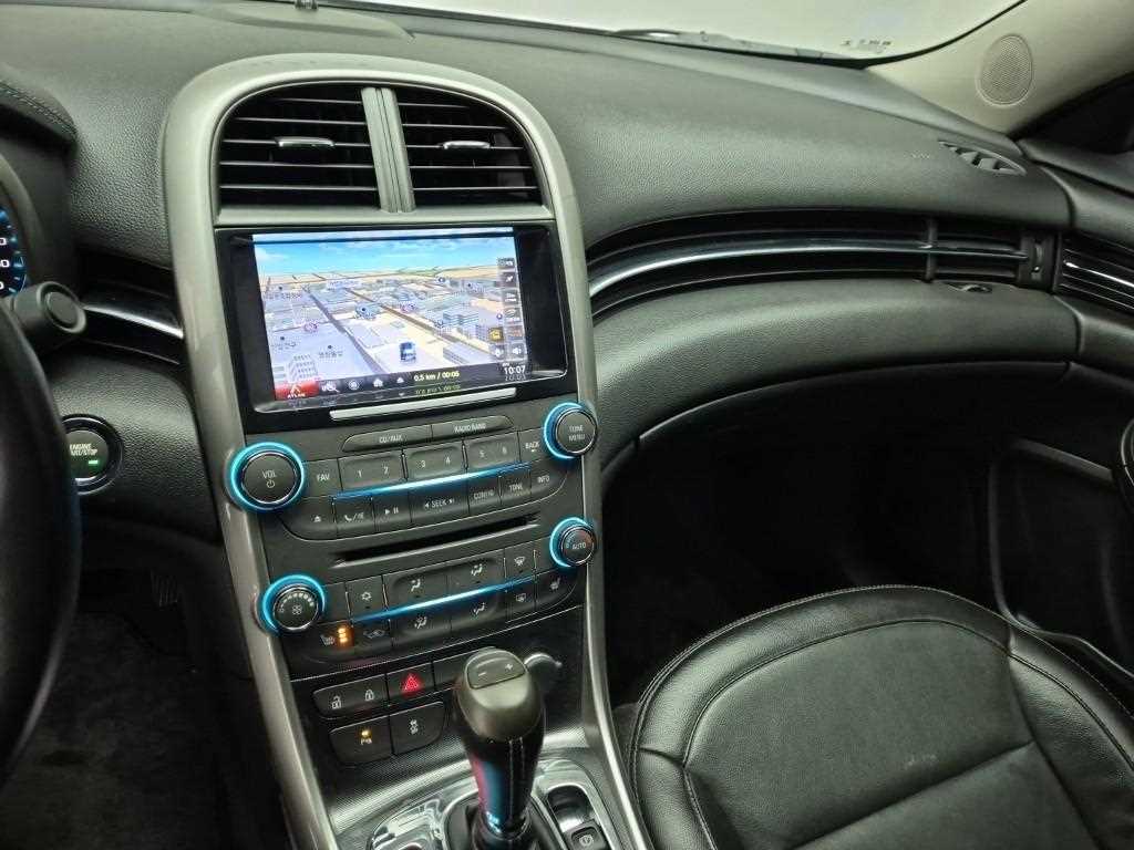 Chevrolet Malibu - Vista 10