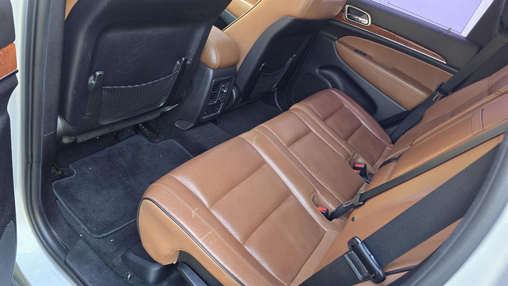 Jeep Cherokee - Vista 6