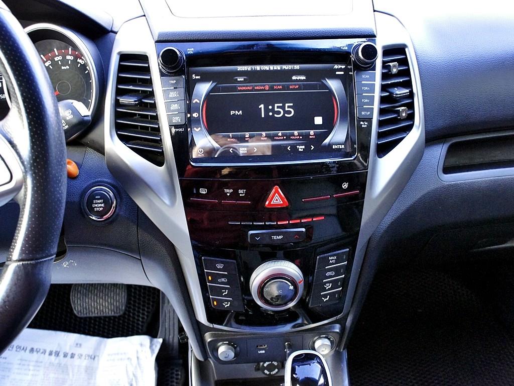 Ssangyong Tivoli 2016 Blanco - Importación desde Corea - HF Imports Iquique - Foto 10